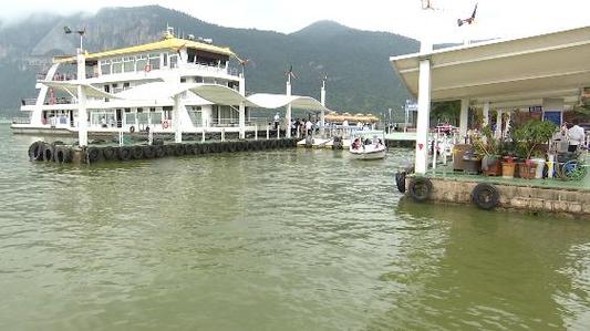2025新澳门天天开奖免费和云南滇池现鱼跳龙门与滇池跳水