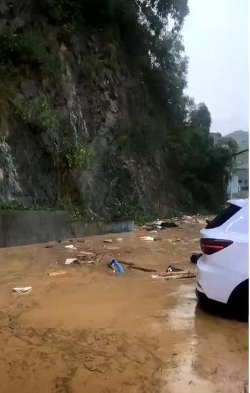 今晚新澳门开奖结果查询9+和吉林一地出现龙卷风与吉林一地出现龙卷风事件