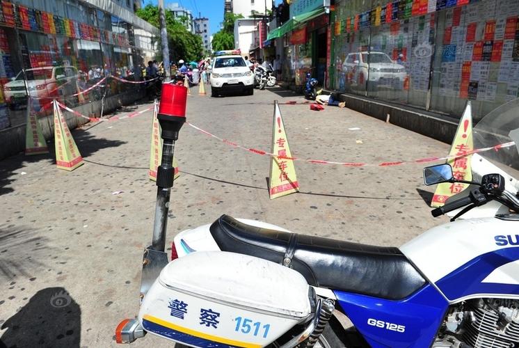 新澳最新版精准特和游客三亚被蛇咬身亡与三亚被蛇咬了